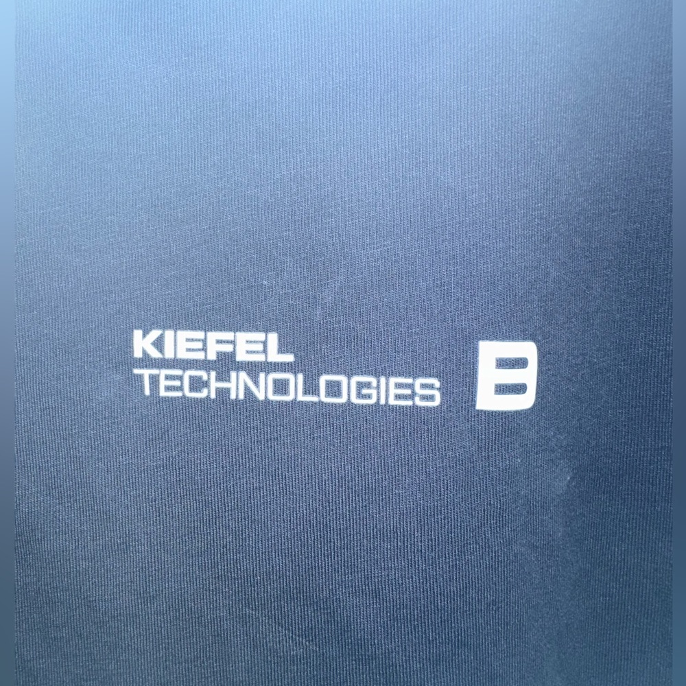 Logo tee - Picture 2 of 4